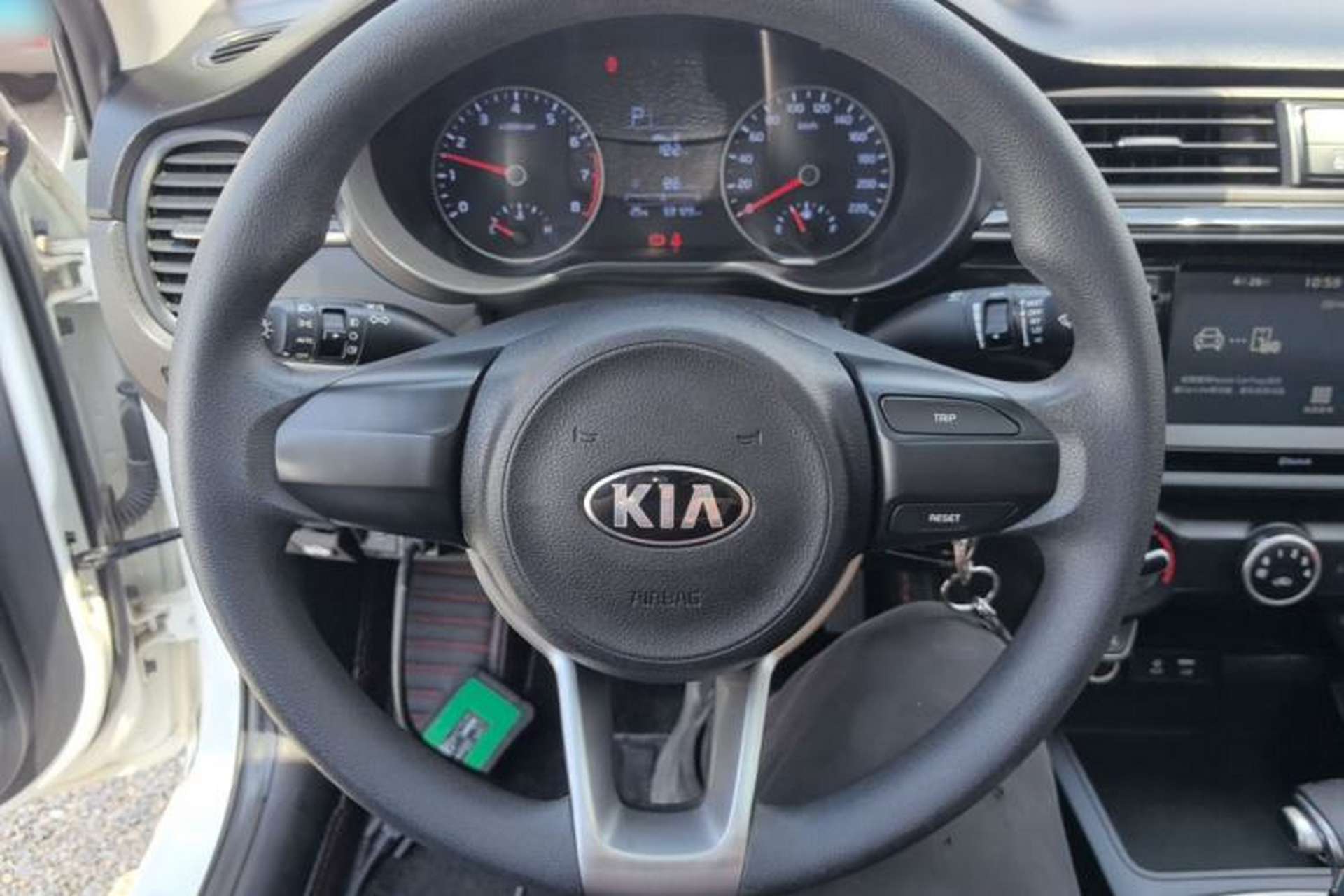 Used Kia K2 2017 Sedan 1.4L Automatic Transmission 15th Anniversary Special Edition GLS Steering Wheel