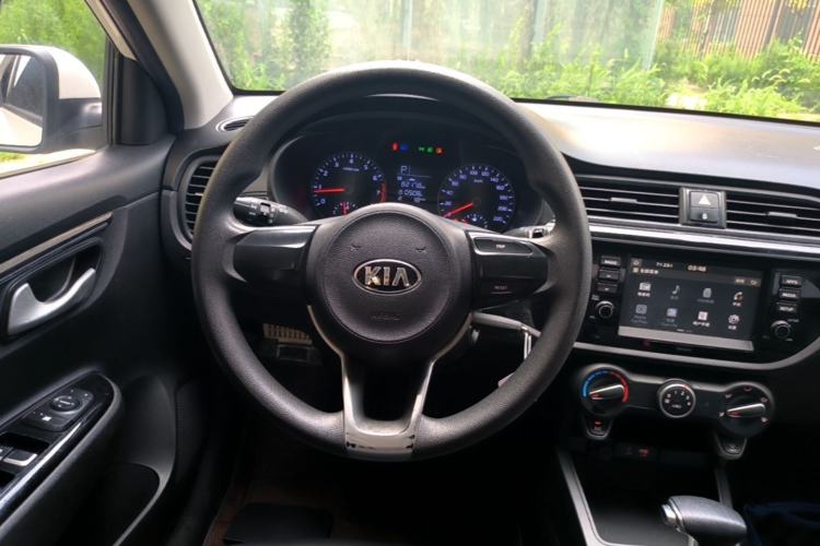 Used Kia K2 2017 Sedan 1.4L Automatic Transmission 15th Anniversary Special Edition GLS Steering Wheel