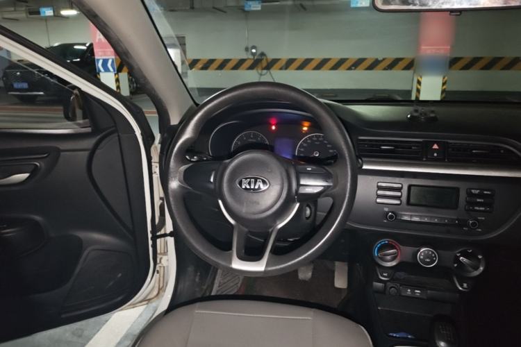 Used Kia K2 2017 Sedan 1.4L Manual Transmission GLS Steering Wheel