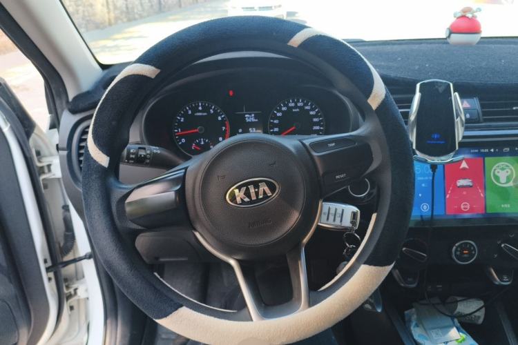 Used Kia K2 2017 Sedan 1.4L Manual Transmission 15th Anniversary Special Edition GLS Steering Wheel
