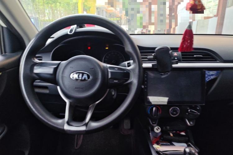 Used Kia K2 2017 Sedan 1.4L Manual Transmission GLS Steering Wheel