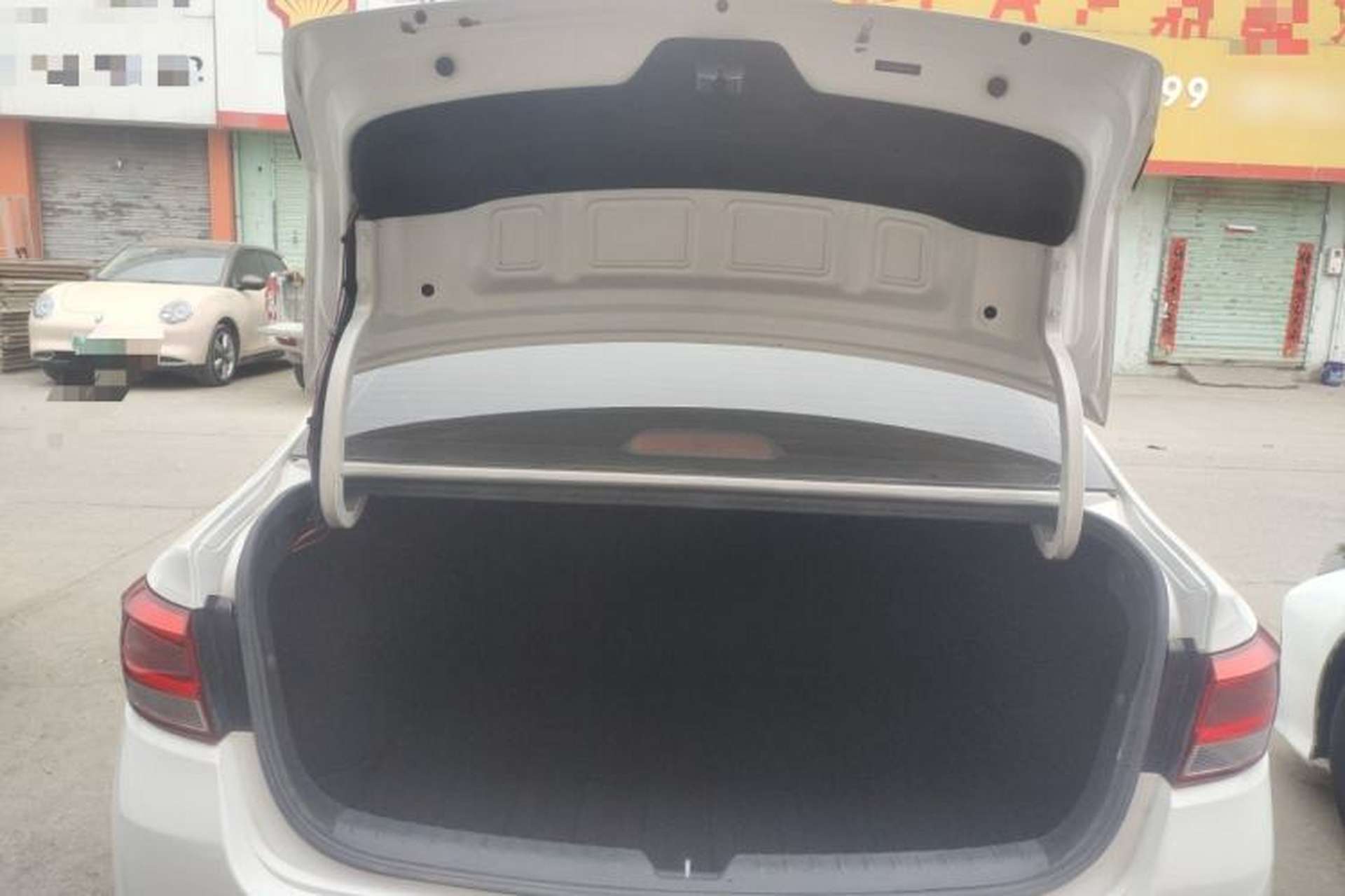 Used Kia K2 2017 Sedan 1.4L Manual Transmission 15th Anniversary Special Edition GLS Trunk