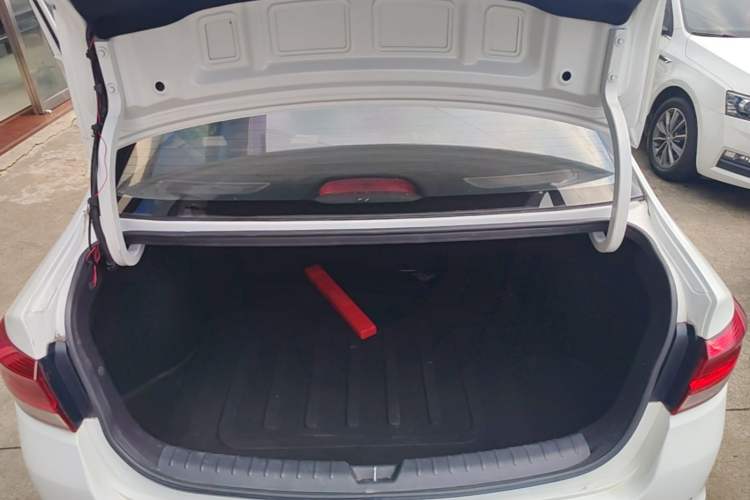 Used Kia K2 2017 Sedan 1.4L Automatic GLS Trunk