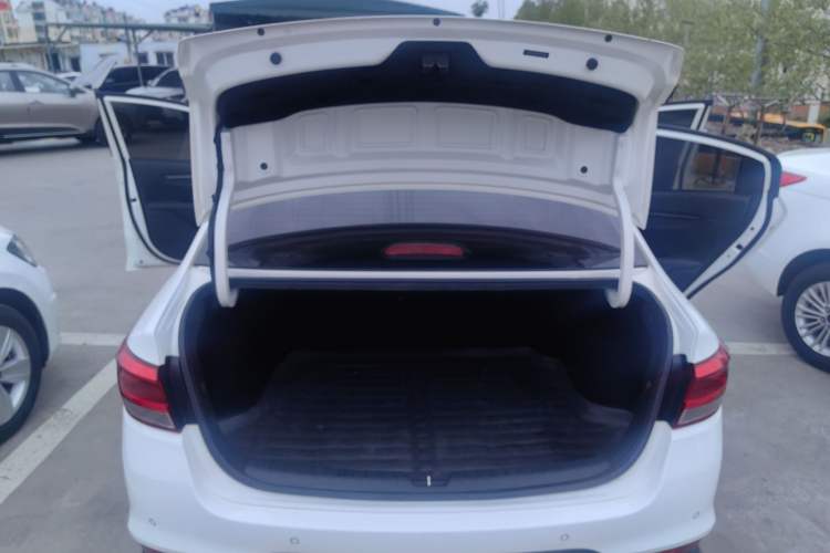 Used Kia K2 2017 Sedan 1.4L Manual Transmission 15th Anniversary Special Edition GLS Trunk
