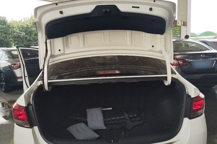 Used Kia K2 2017 Sedan 1.4L Manual Transmission GLS Trunk