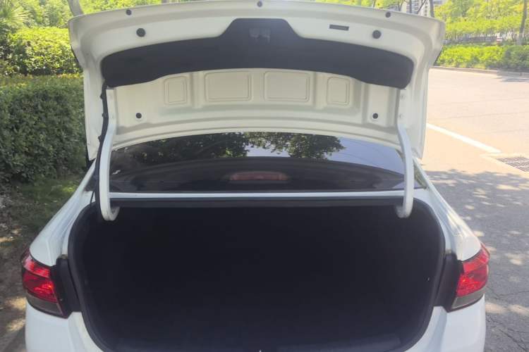 Used Kia K2 2017 Sedan 1.4L Automatic GLS Trunk