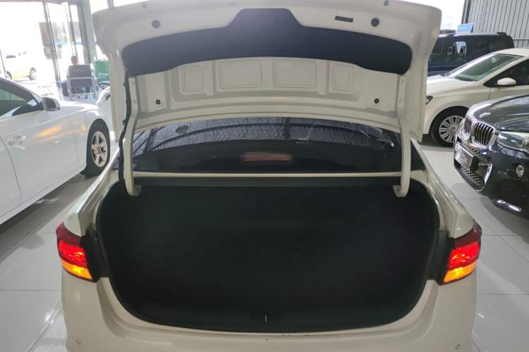 Used Kia K2 2017 Sedan 1.4L Manual Transmission GLS Trunk