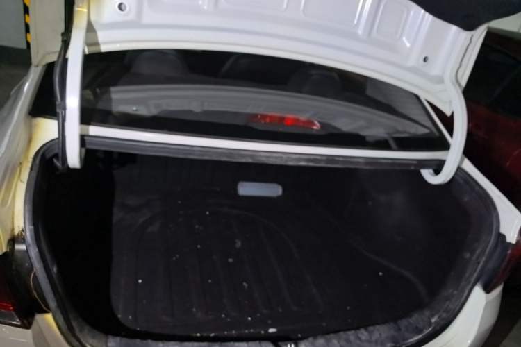 Used Kia K2 2017 Sedan 1.4L Automatic Transmission 15th Anniversary Special Edition GLS Trunk