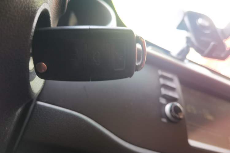 Used Kia K2 2017 Sedan 1.4L Automatic GLS Vehicle Key