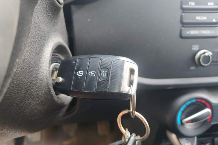 Used Kia K2 2017 Sedan 1.4L Manual Transmission GL Vehicle Key