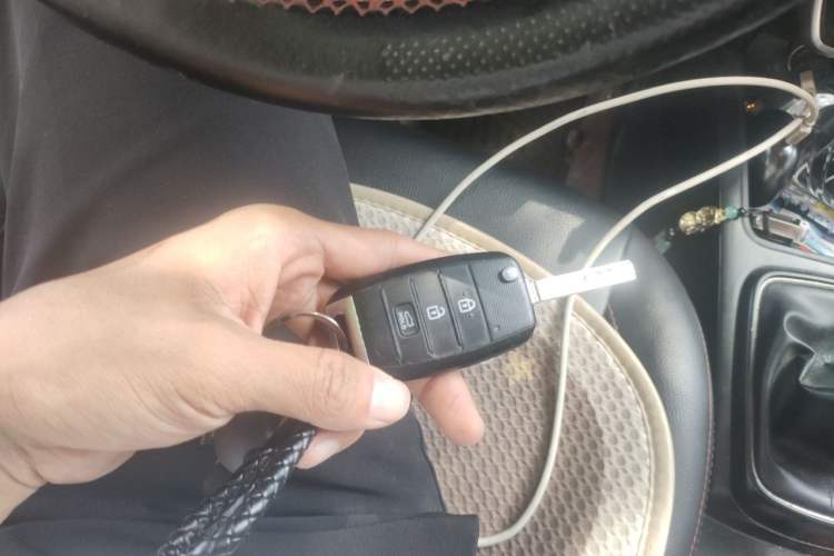 Used Kia K2 2017 Sedan 1.4L Manual Transmission GLS Vehicle Key