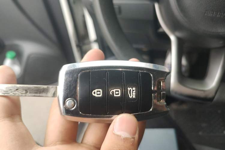 Used Kia K2 2017 Sedan 1.4L Automatic GLS Vehicle Key