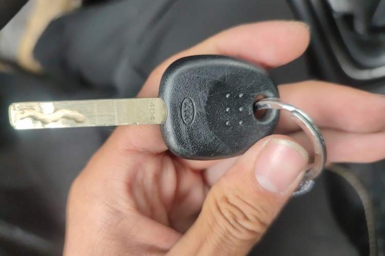 Used Kia K2 2017 Sedan 1.4L Manual Transmission GLS Vehicle Key