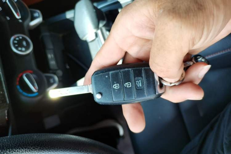 Used Kia K2 2017 Sedan 1.4L Automatic GLS Vehicle Key