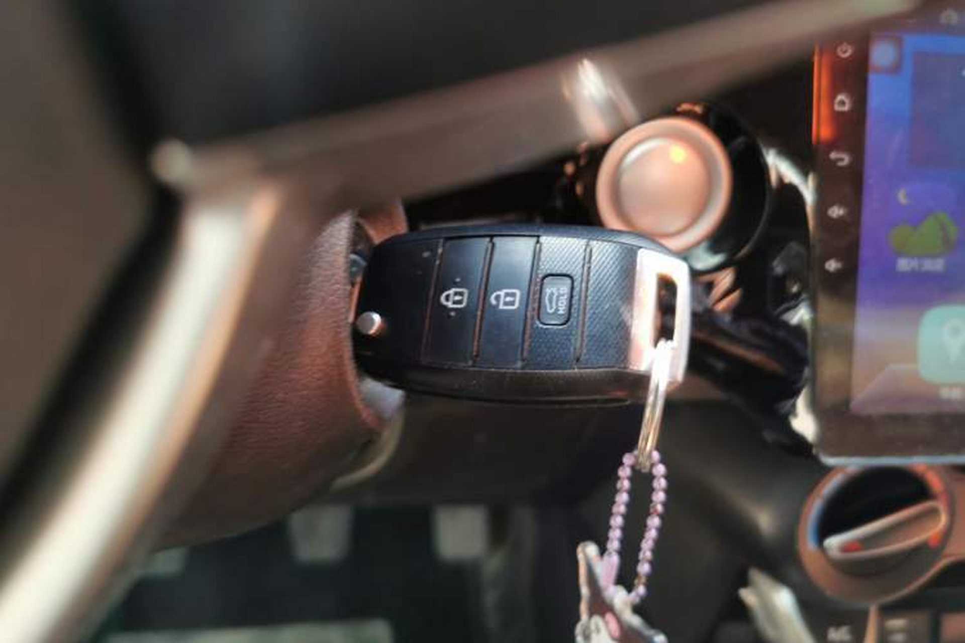 Used Kia K2 2017 Sedan 1.4L Manual Transmission GLS Vehicle Key