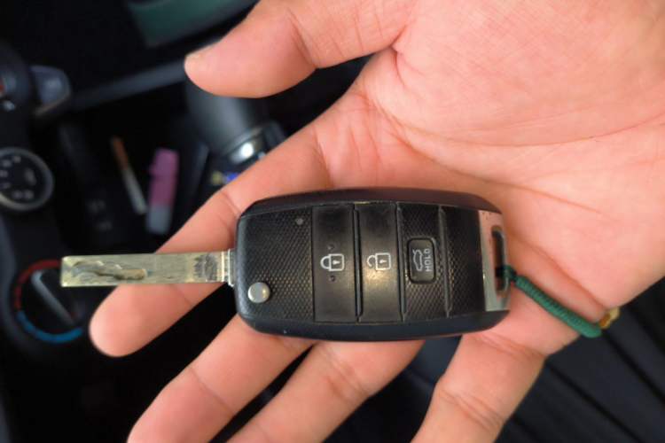 Used Kia K2 2017 Sedan 1.4L Automatic GLS Vehicle Key