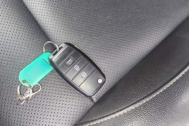 Used Kia K2 2017 Sedan 1.4L Automatic Transmission 15th Anniversary Special Edition GLS Vehicle Key