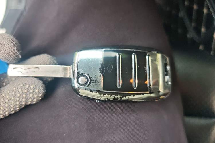 Used Kia K2 2017 Sedan 1.4L Manual Transmission GLS Vehicle Key