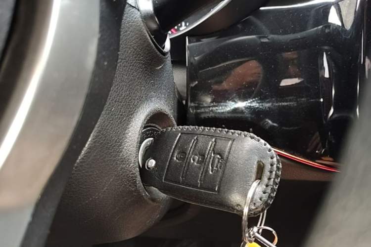 Used Kia K2 2017 Sedan 1.4L Manual Transmission GLS Vehicle Key