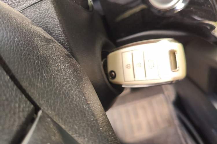 Used Kia K2 2017 Sedan 1.4L Automatic GLS Vehicle Key