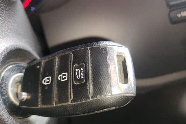 Used Kia K2 2017 Sedan 1.4L Manual Transmission GLS Vehicle Key