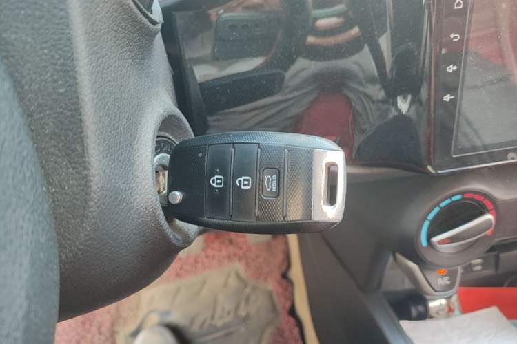Used Kia K2 2017 Sedan 1.4L Manual Transmission GLS Vehicle Key