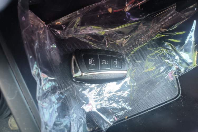 Used Kia K2 2017 Sedan 1.4L Automatic GLS Vehicle Key