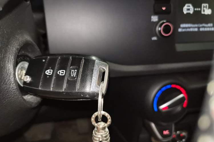 Used Kia K2 2017 Sedan 1.4L Automatic GLS Vehicle Key