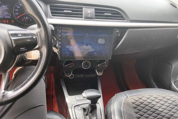 Used Kia K2 2019 Sedan 1.4L Automatic Transmission 15th Anniversary Special Edition GLS China VI Standard Audio And AC Panel