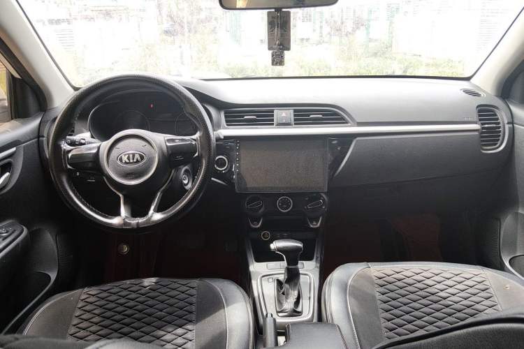 Used Kia K2 2019 Sedan 1.4L Automatic Transmission 15th Anniversary Special Edition GLS China VI Standard Headliner
