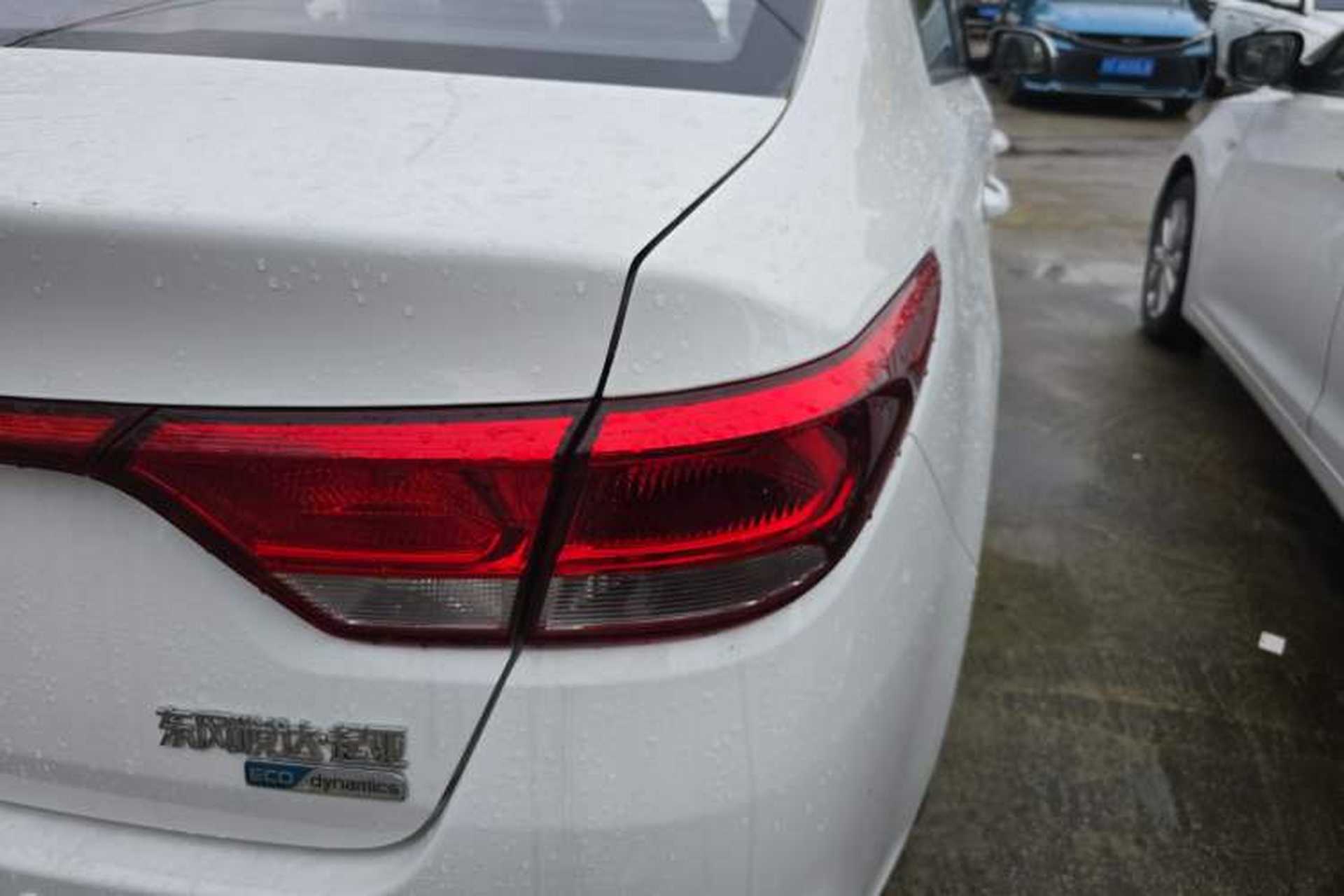 Used Kia K2 2019 Sedan 1.4L Automatic Transmission 15th Anniversary Special Edition GLS China VI Standard Right Rear Taillight