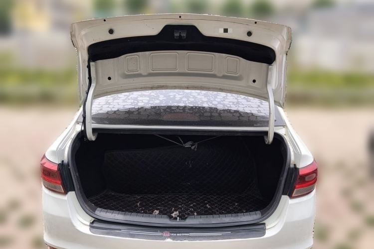Used Kia K2 2019 Sedan 1.4L Automatic Transmission 15th Anniversary Special Edition GLS China VI Standard Trunk
