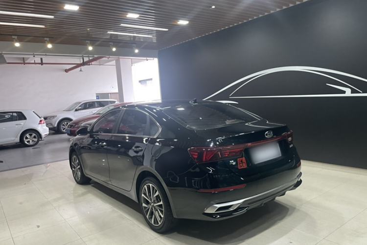 Used Kia K3 2021 1.5L CVT Fashion Edition Exterior 3