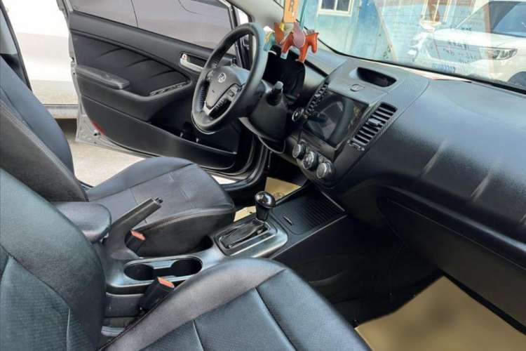 Used Kia K3 2013 1.6L Automatic GLS Interior 4