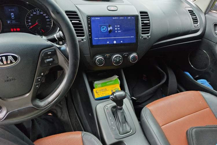 Used Kia K3 2013 1.6L Automatic GLS Audio And AC Panel