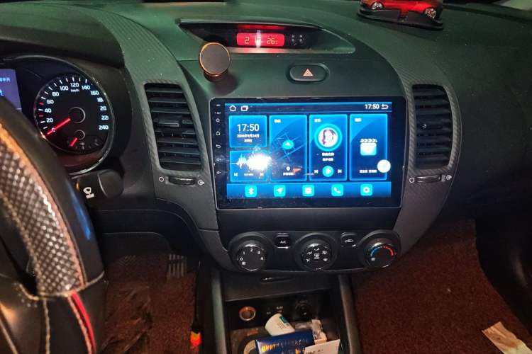Used Kia K3 2013 1.6L Manual GLS Audio And AC Panel