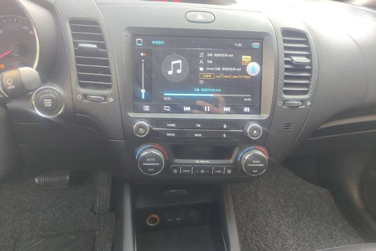Used Kia K3 2013 1.6L Automatic DLX Audio And AC Panel
