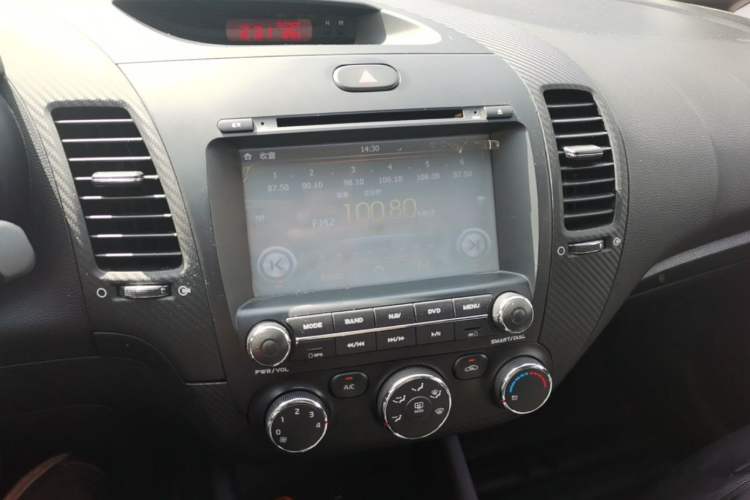 Used Kia K3 2013 1.6L Manual GL Audio And AC Panel