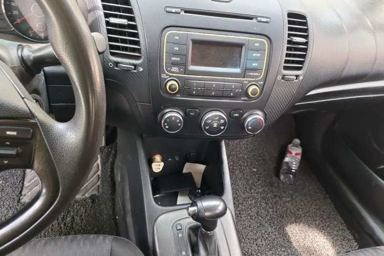 Used Kia K3 2013 1.6L Automatic GL Audio And AC Panel