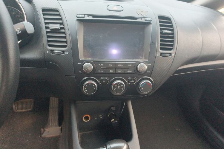 Used Kia K3 2013 1.6L Automatic GL Audio And AC Panel