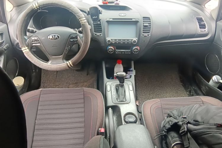 Used Kia K3 2013 1.8L Automatic Premium Center Console
