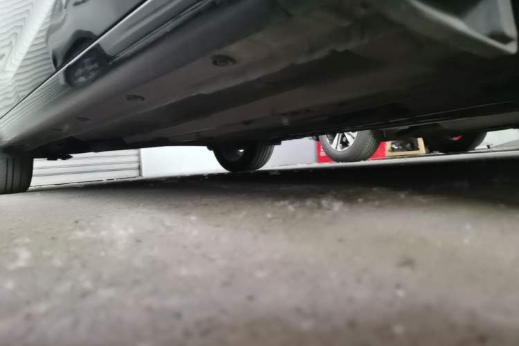 Used Kia K3 2013 1.6L Manual GLS Chassis Front Right