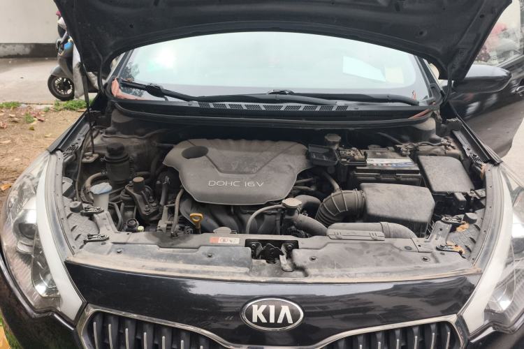Used Kia K3 2013 1.6L Manual GL Engine Bay