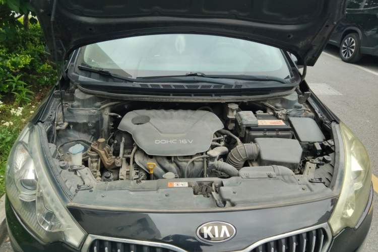 Used Kia K3 2013 1.6L Automatic GLS Engine Bay