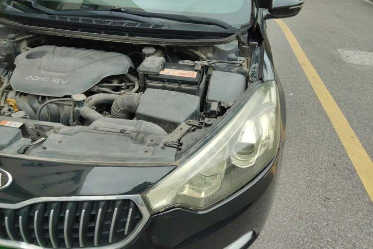 Used Kia K3 2013 1.6L Automatic GLS Engine Bay Left