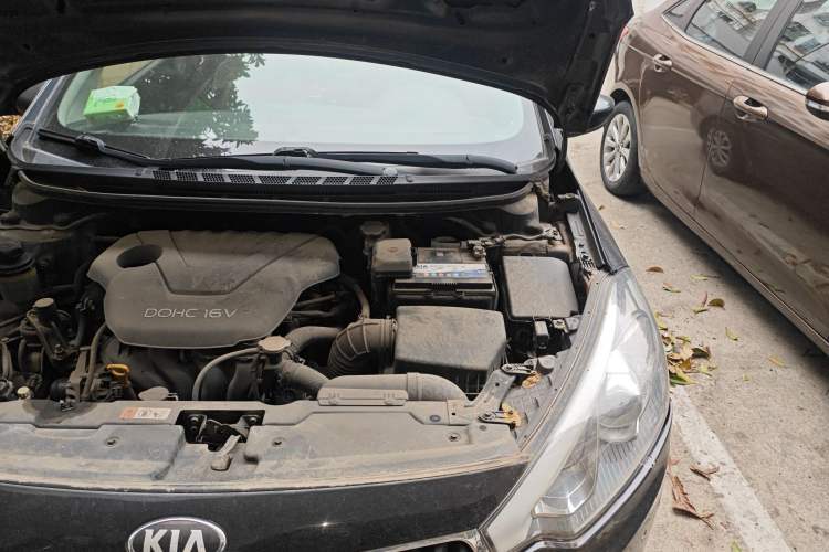 Used Kia K3 2013 1.6L Manual GL Engine Bay Left