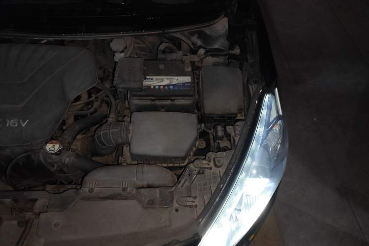 Used Kia K3 2013 1.6L Automatic Premium Engine Bay Left