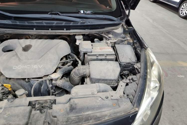 Used Kia K3 2013 1.6L Automatic GLS Engine Bay Left