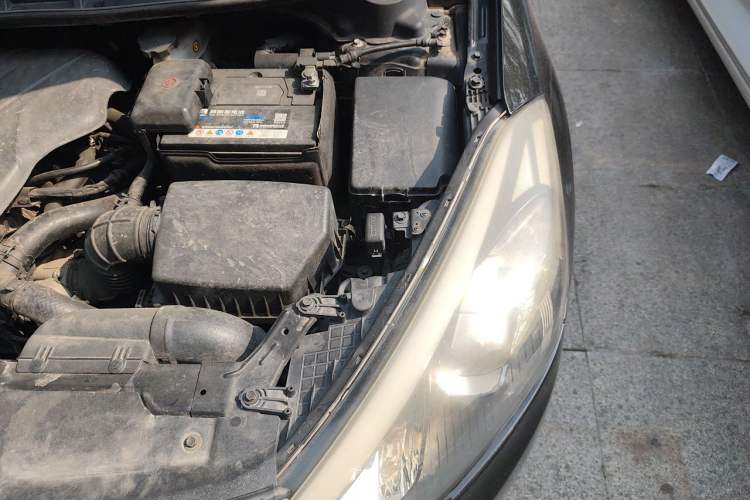 Used Kia K3 2013 1.6L Manual GL Engine Bay Left