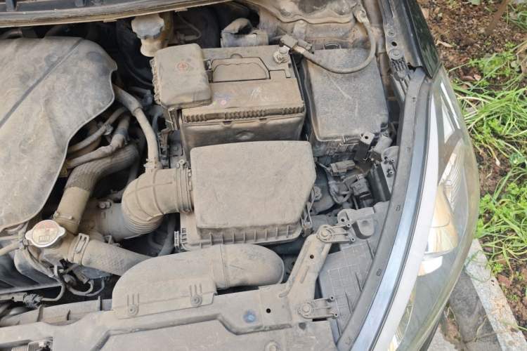 Used Kia K3 2013 1.6L Automatic GL Engine Bay Left